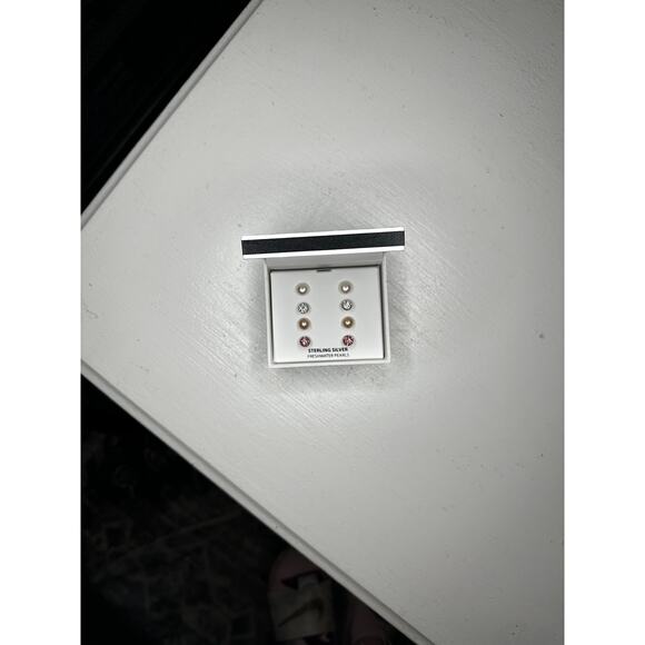 R.H. Macy & Co. Sterling Silver 4 Pair Earring Set – Pearl & CZ – NIB - Picture 3 of 5